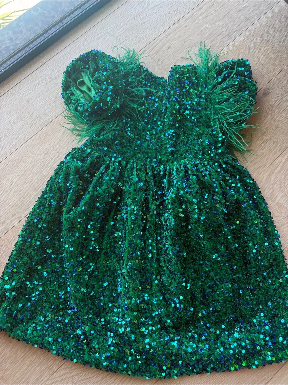 lola and the boys 8y Green Sequin Feather Kids Dress -💚